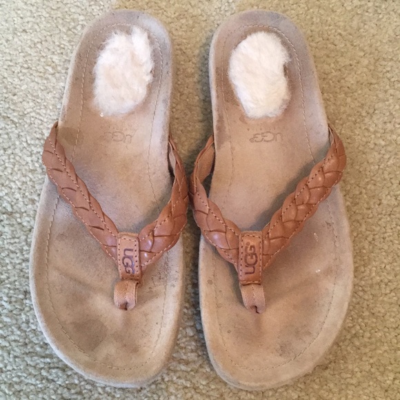 Ugg flip flops - Picture 2 of 4